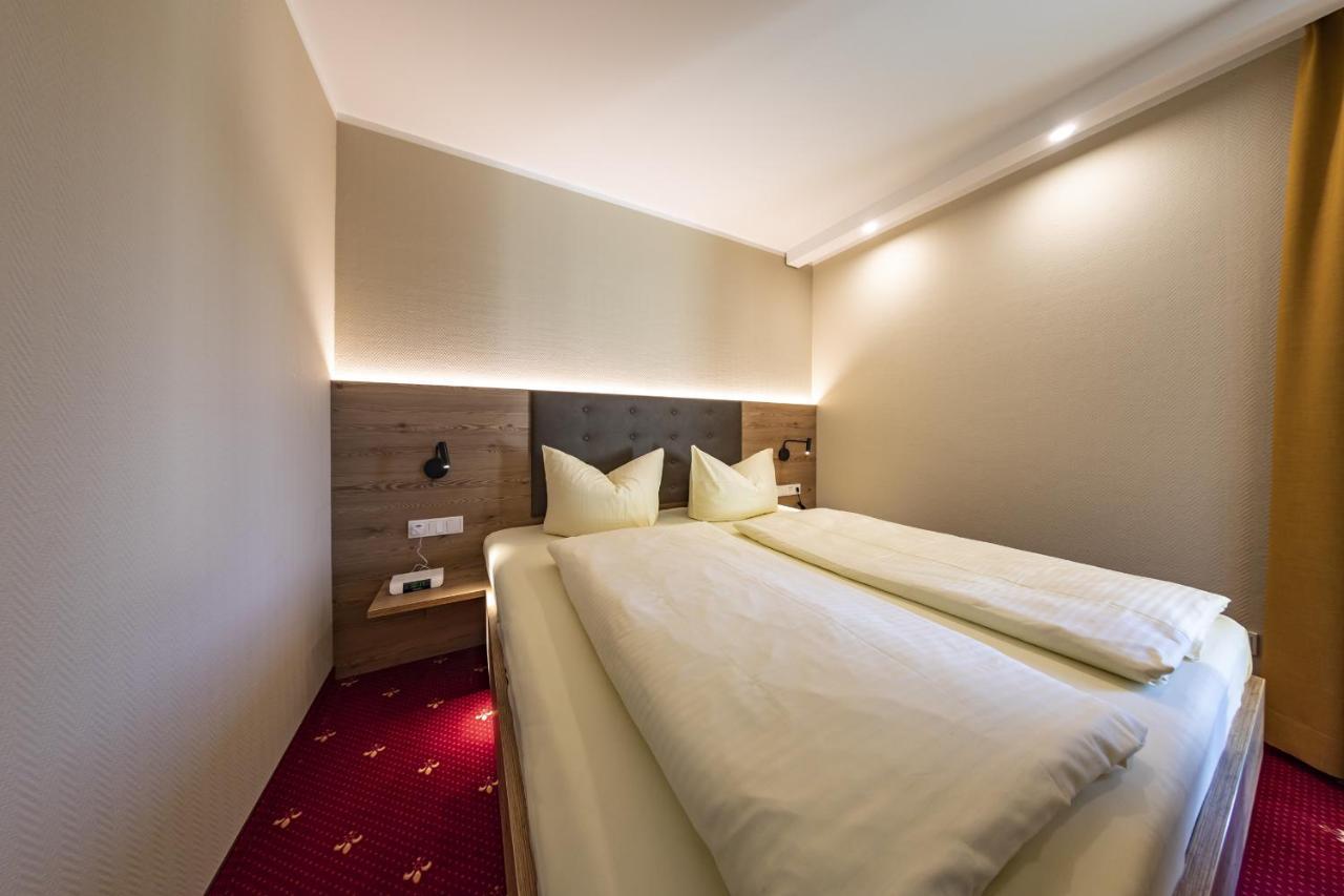 Hotel Zur Schmiede アルスフェルト エクステリア 写真